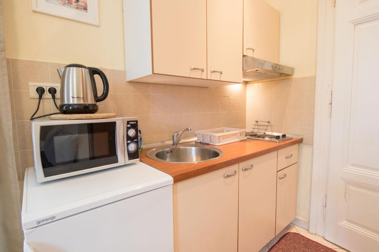 לובראן Apartments Rezine מראה חיצוני תמונה
