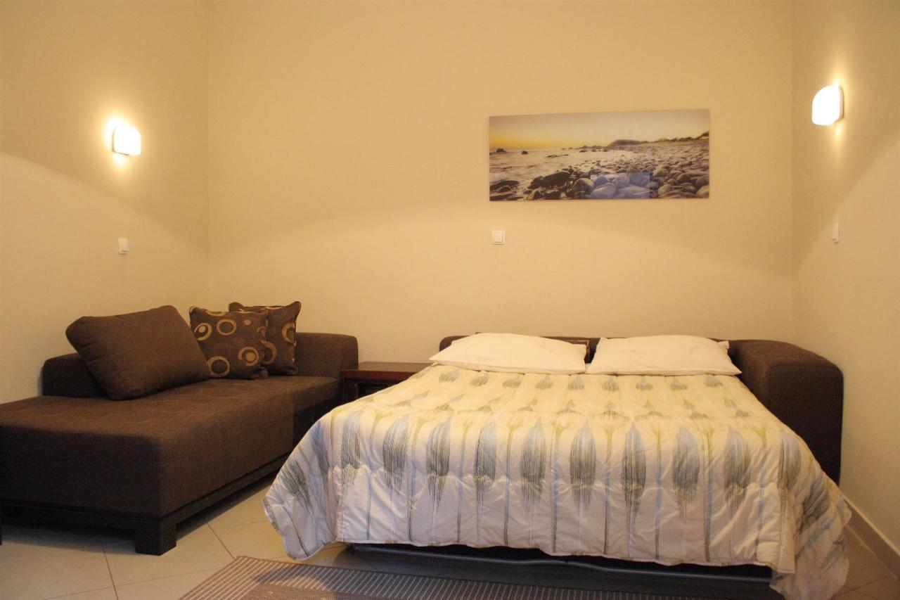 לובראן Apartments Rezine מראה חיצוני תמונה