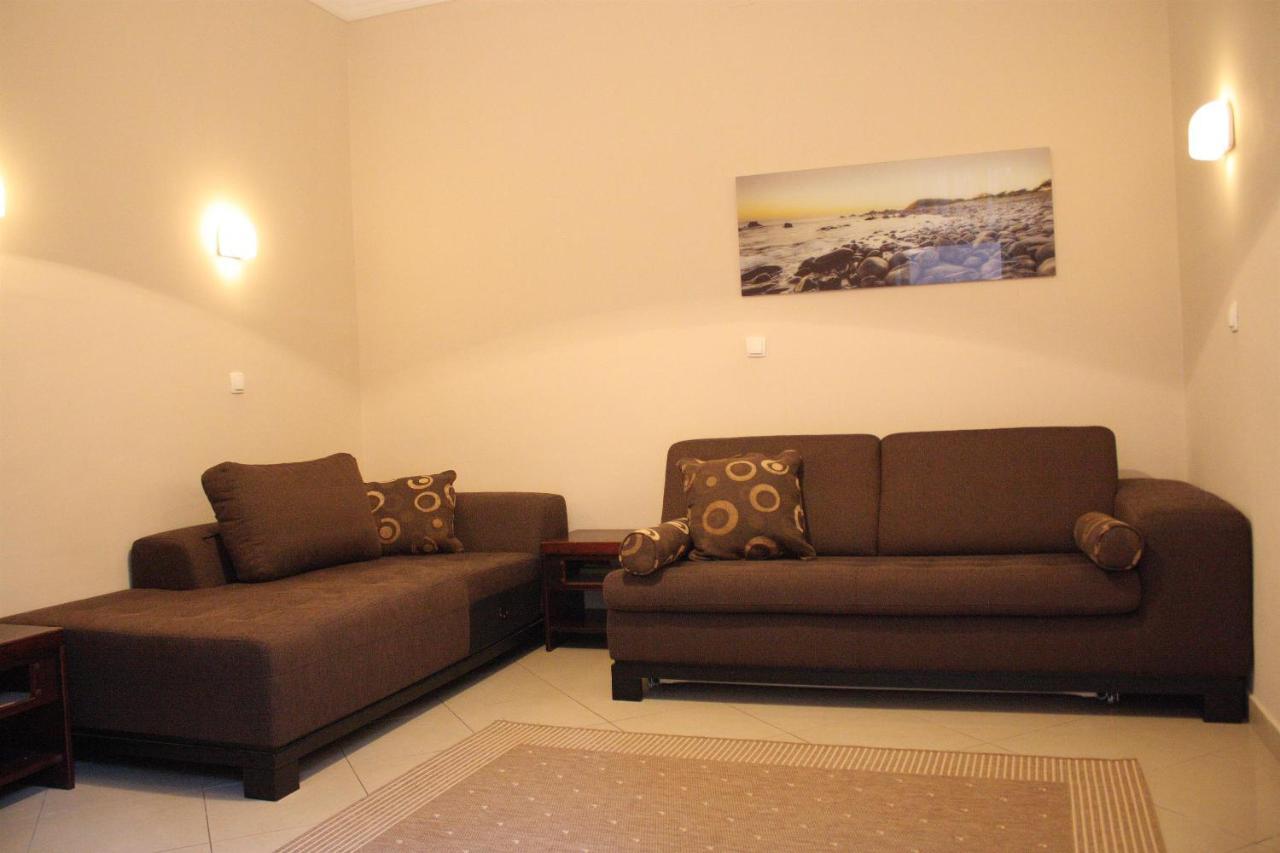 לובראן Apartments Rezine מראה חיצוני תמונה